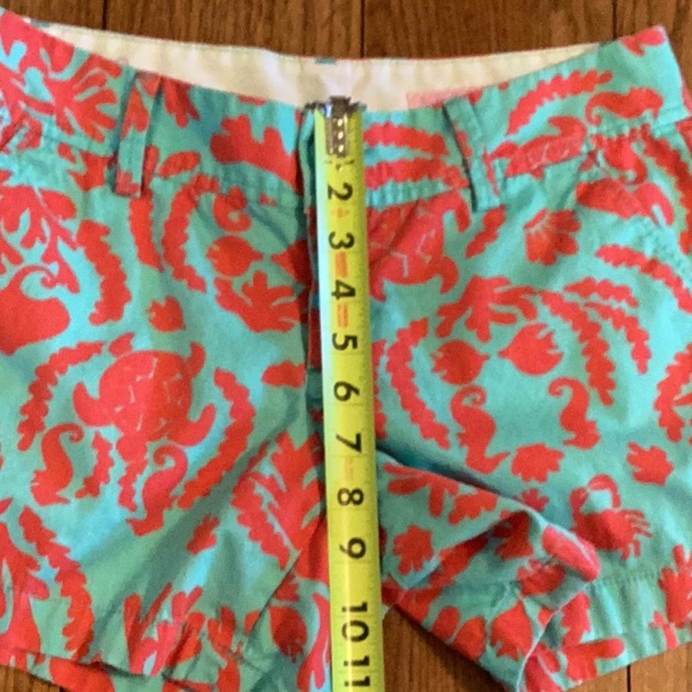 Lilly Pulitzer Callahan shorts. “Don't Be Shellfish”.  Women’s size 4 - Picture 10 of 14